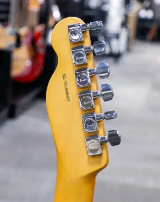 Fender - Limited Edition American Professional II Telecaster Thinline, Maple Fingerboard - White Blonde 2